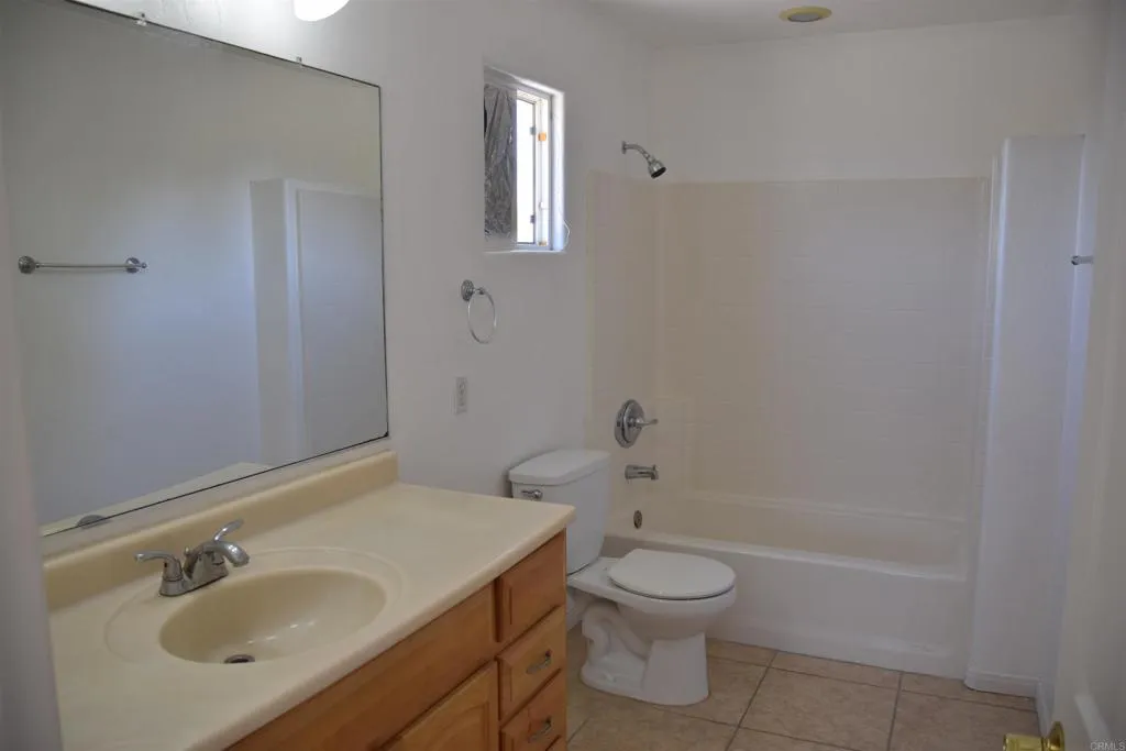 https://cdn.realtyfeed.com/cdn/127/306714179/b8fb84ba263f2fcdebc18314f71f4fb5.webp