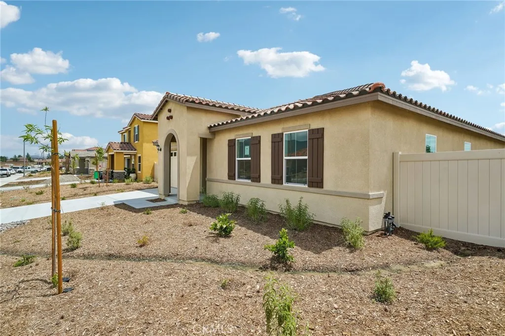 1674 Westfork Way, San Jacinto, CA 92582 - Photo 2 of 40, San Jacinto, CA