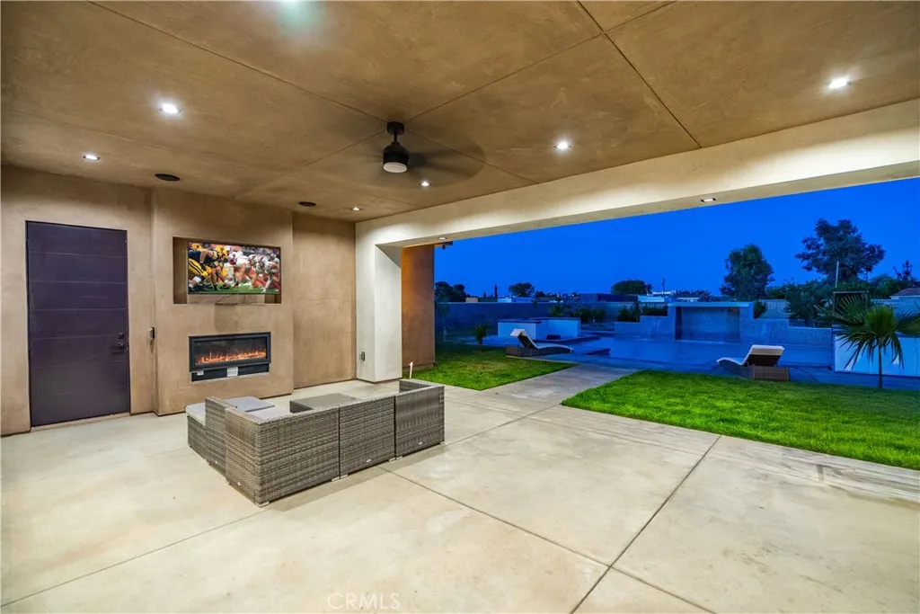42720 23rd Street, Lancaster, CA, 93536