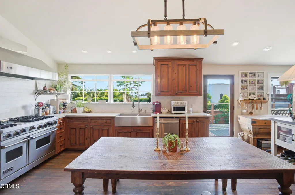 63 Lincoln Drive, Ventura, CA, 93001
