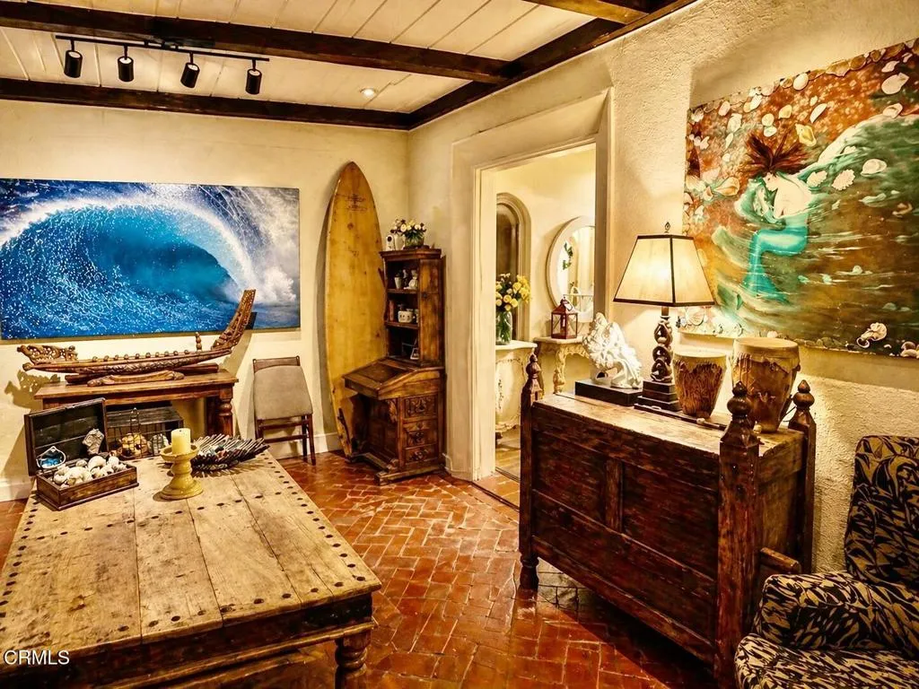 63 Lincoln Drive, Ventura, CA, 93001