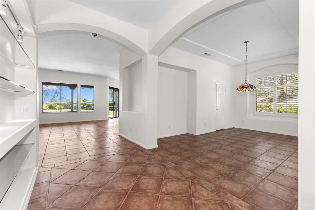 https://cdn.realtyfeed.com/cdn/127/306714312/334494747c59f2593b0ab5a9ee92a712.webp