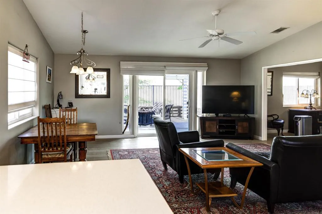 https://cdn.realtyfeed.com/cdn/127/306714319/883a9de98bf29dbc1f6baf09ac3a52de.webp