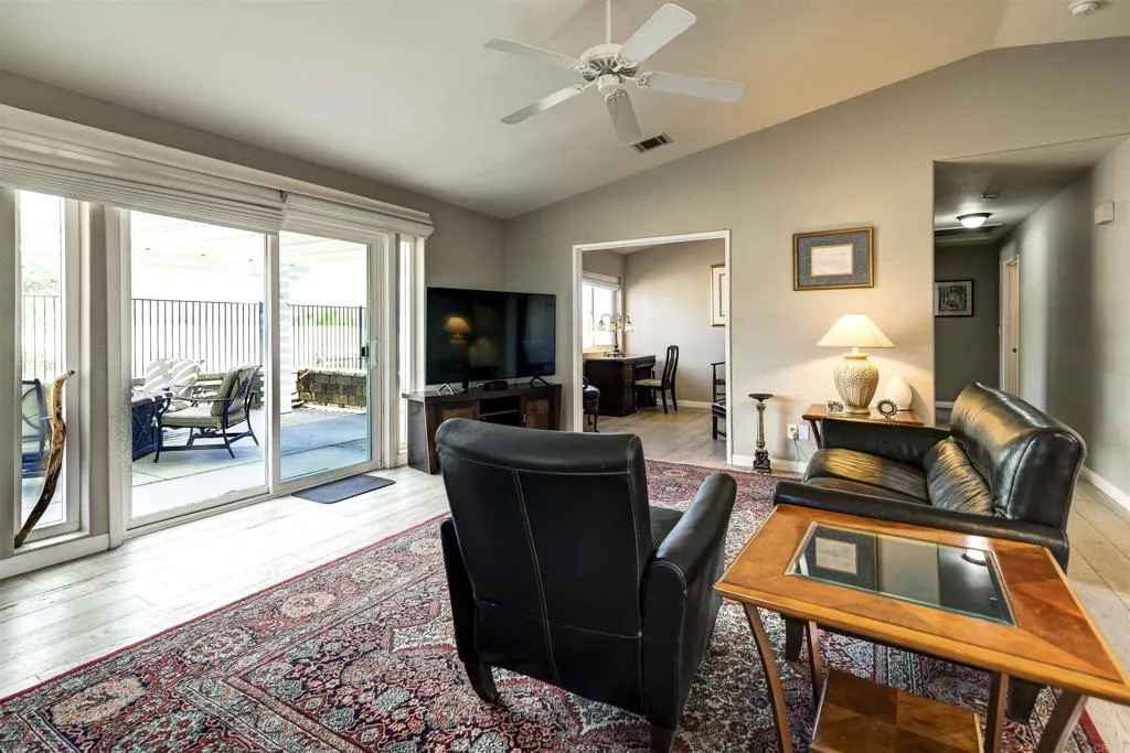 https://cdn.realtyfeed.com/cdn/127/306714319/e8bacd96a124752699ad1053da83bd57.webp