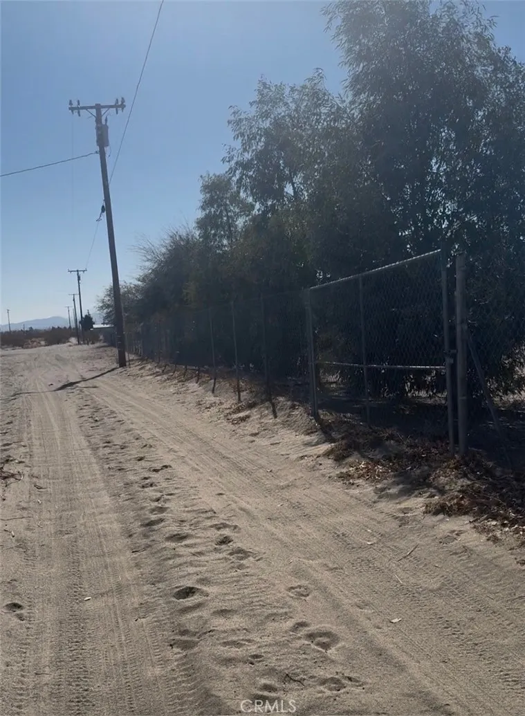 Phelan, CA 92371