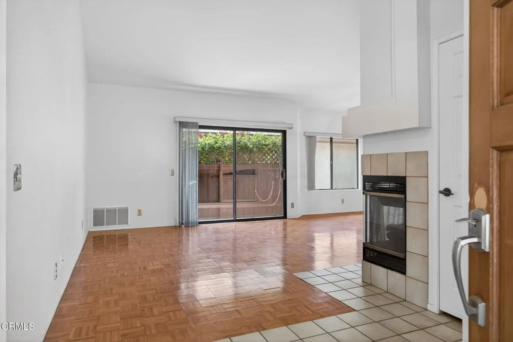 192 La Veta Drive, Camarillo, CA, 93012 192 La Veta Drive, Camarillo, CA, 93012