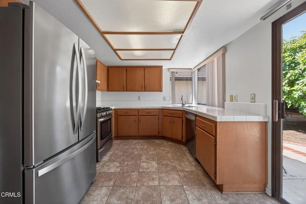 192 La Veta Drive, Camarillo, CA, 93012 192 La Veta Drive, Camarillo, CA, 93012