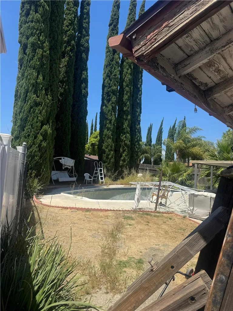 19121 Friendly Valley Parkway, Newhall, CA 91355 - Photo 4 of 5, Newhall, CA