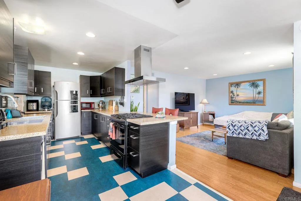 https://cdn.realtyfeed.com/cdn/127/306714366/0ce47313b33403c8a2a85fa220c0109f.webp