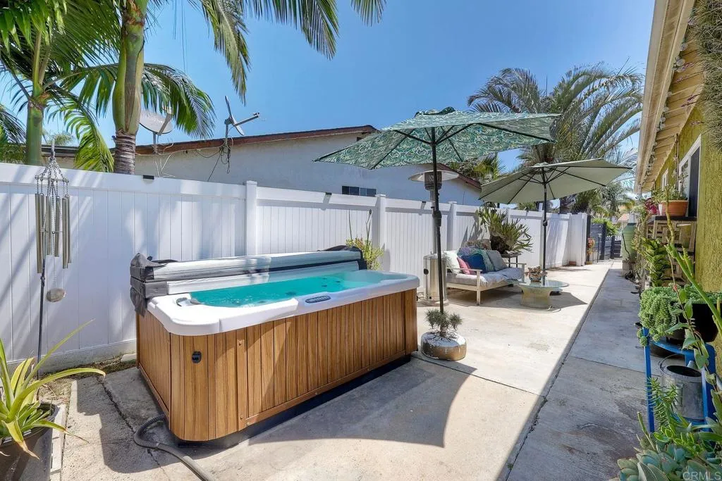 https://cdn.realtyfeed.com/cdn/127/306714366/8ffa7ef07ae27d9b13c7728be61a6b72.webp