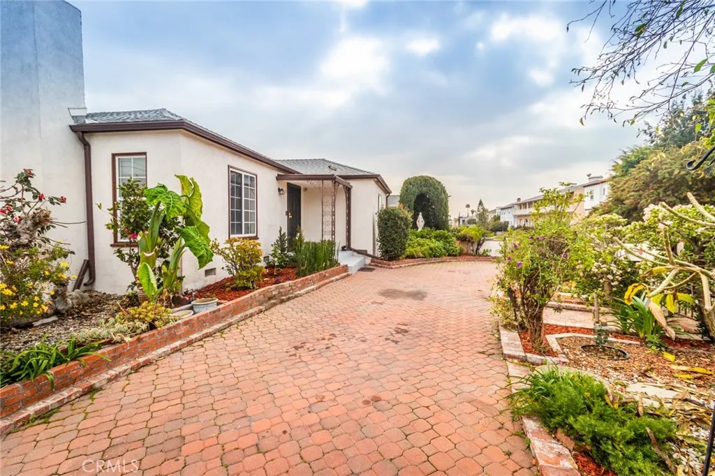 870 N Alexandria Avenue, Los Angeles, CA 90029 - Photo 4 of 47, Los Angeles, CA