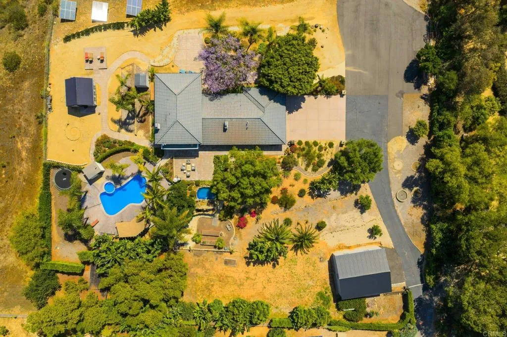 https://cdn.realtyfeed.com/cdn/127/306714398/129f1f7717c47c73b1011562a11d40ac.webp