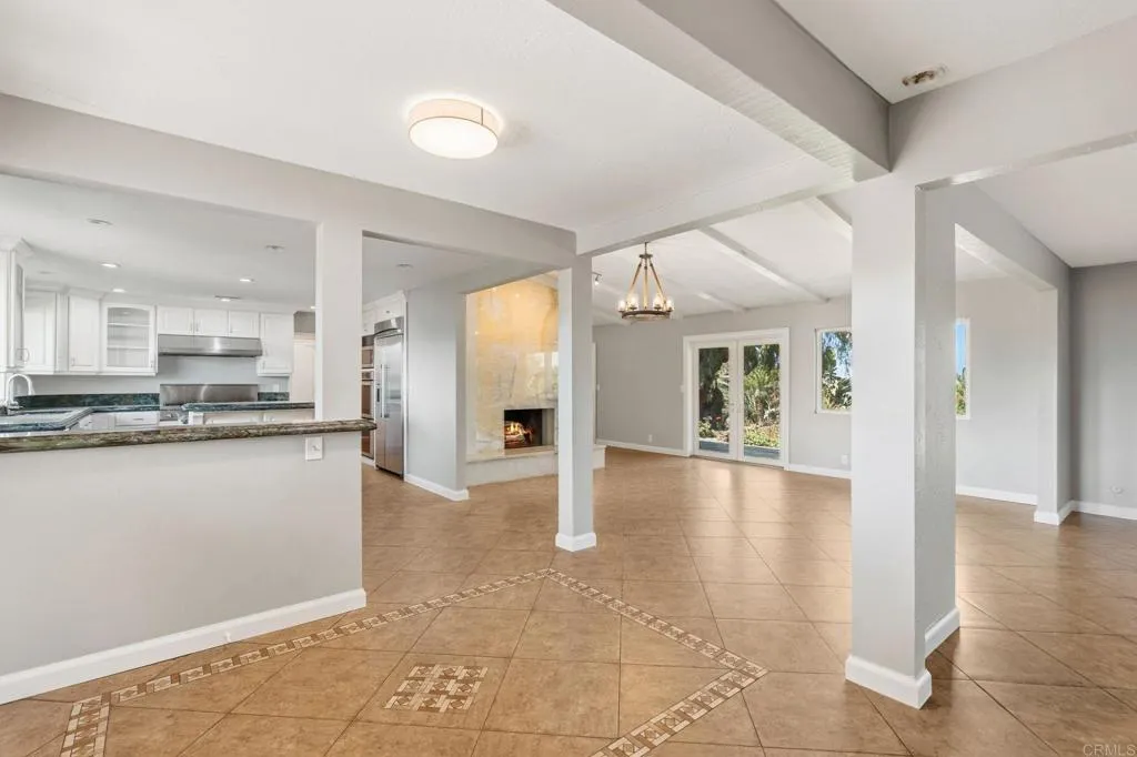 https://cdn.realtyfeed.com/cdn/127/306714398/22ec1dcad6d40ff3070fe7b5bad14c3c.webp