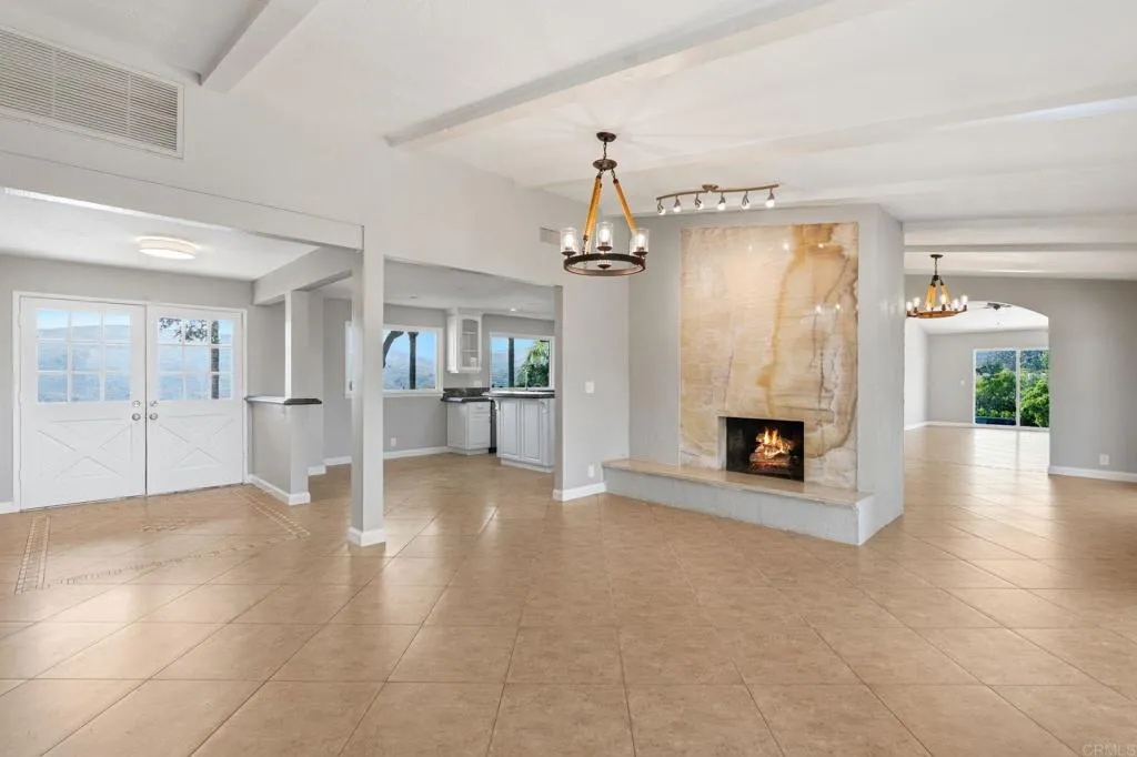 https://cdn.realtyfeed.com/cdn/127/306714398/b3f20bc075000f002f7a2b9ea16ab073.webp