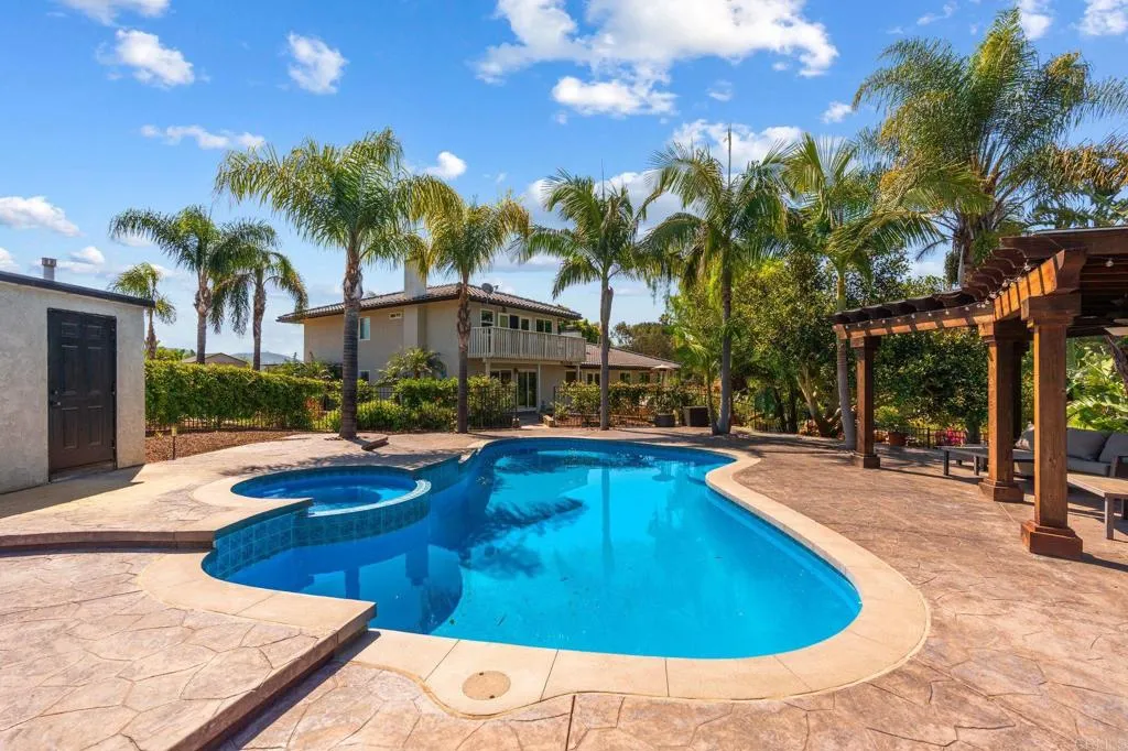 https://cdn.realtyfeed.com/cdn/127/306714398/c5fd3b17c8c9dbdad6efc549b6669e2b.webp