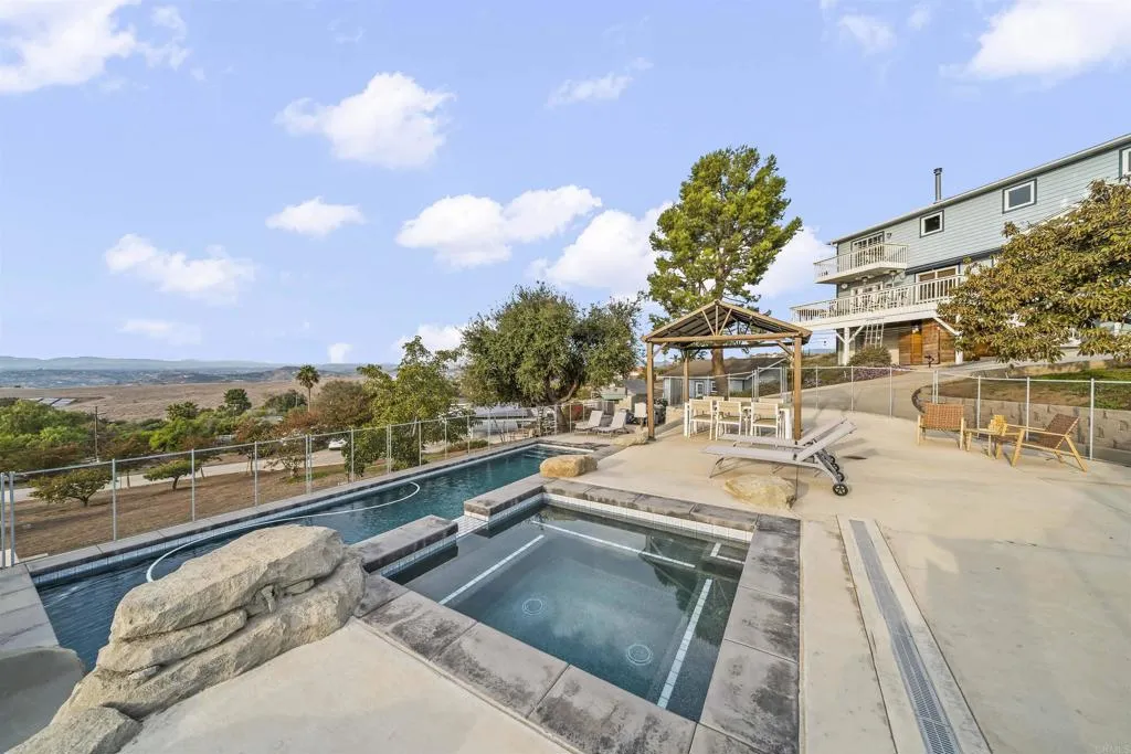 https://cdn.realtyfeed.com/cdn/127/306714428/0f2b241b22aa8caad845787d4125c3e0.webp