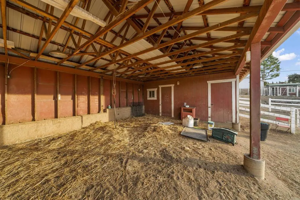 https://cdn.realtyfeed.com/cdn/127/306714428/1494f57acd895d4735560250e3dfdbbb.webp