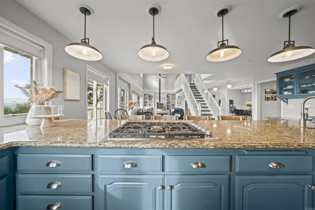 https://cdn.realtyfeed.com/cdn/127/306714428/2a1626e166a44e831113394dafe4ddcc.webp