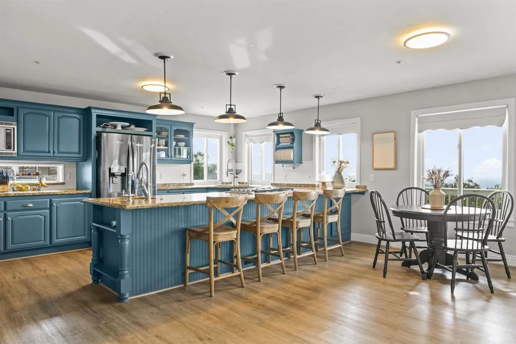 https://cdn.realtyfeed.com/cdn/127/306714428/68faa2cdf5eff3ad47f97b3c3719b4b3.webp