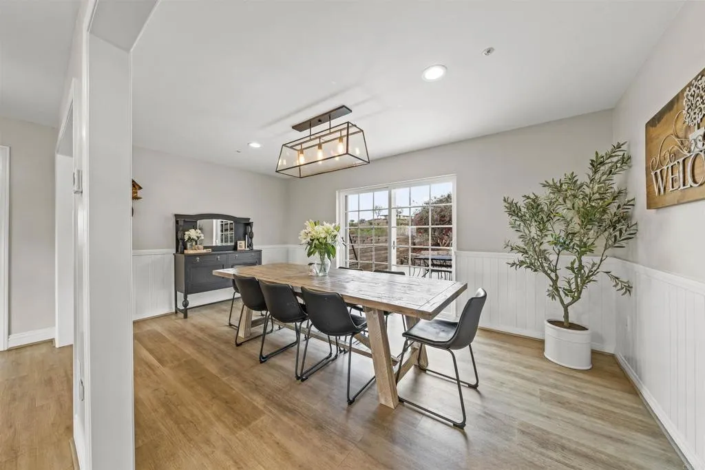 https://cdn.realtyfeed.com/cdn/127/306714428/883cbcac7b32a936390337c9e02b6062.webp