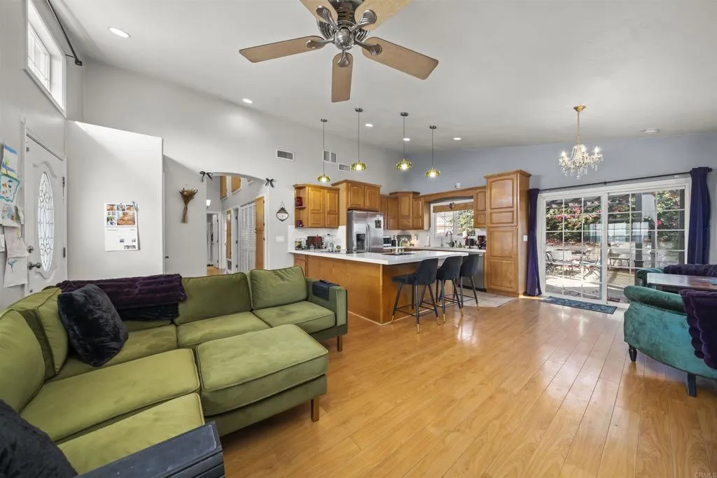 https://cdn.realtyfeed.com/cdn/127/306714428/b1383f49283eaf24f3144a656980c1dc.webp