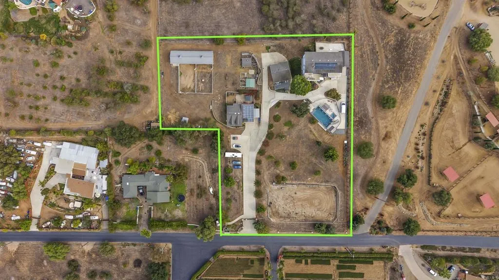 https://cdn.realtyfeed.com/cdn/127/306714428/d30d9c994dba09b2754da248f41eb978.webp