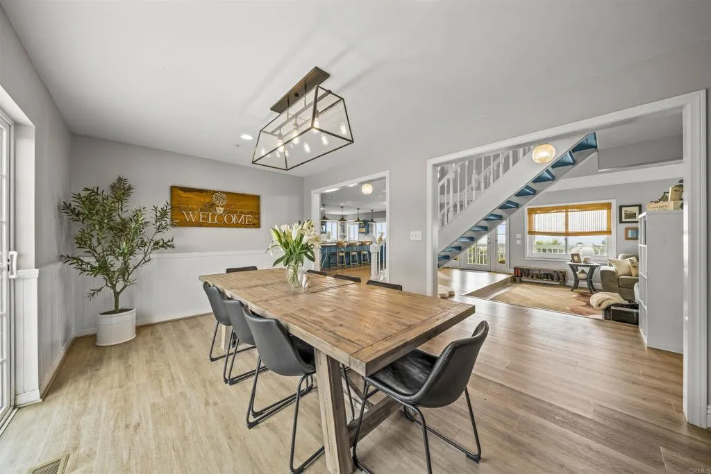 https://cdn.realtyfeed.com/cdn/127/306714428/d4cbbd64732d3d4231b00e3efb81d7d9.webp