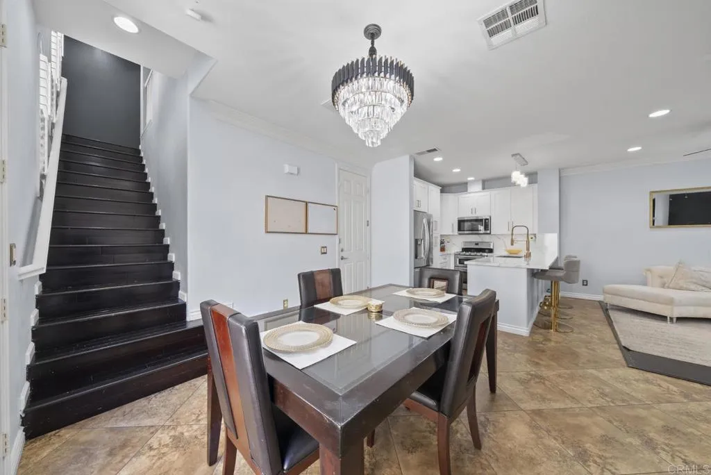 https://cdn.realtyfeed.com/cdn/127/306714430/018301e23f0db9e74db3c3b3bc820156.webp