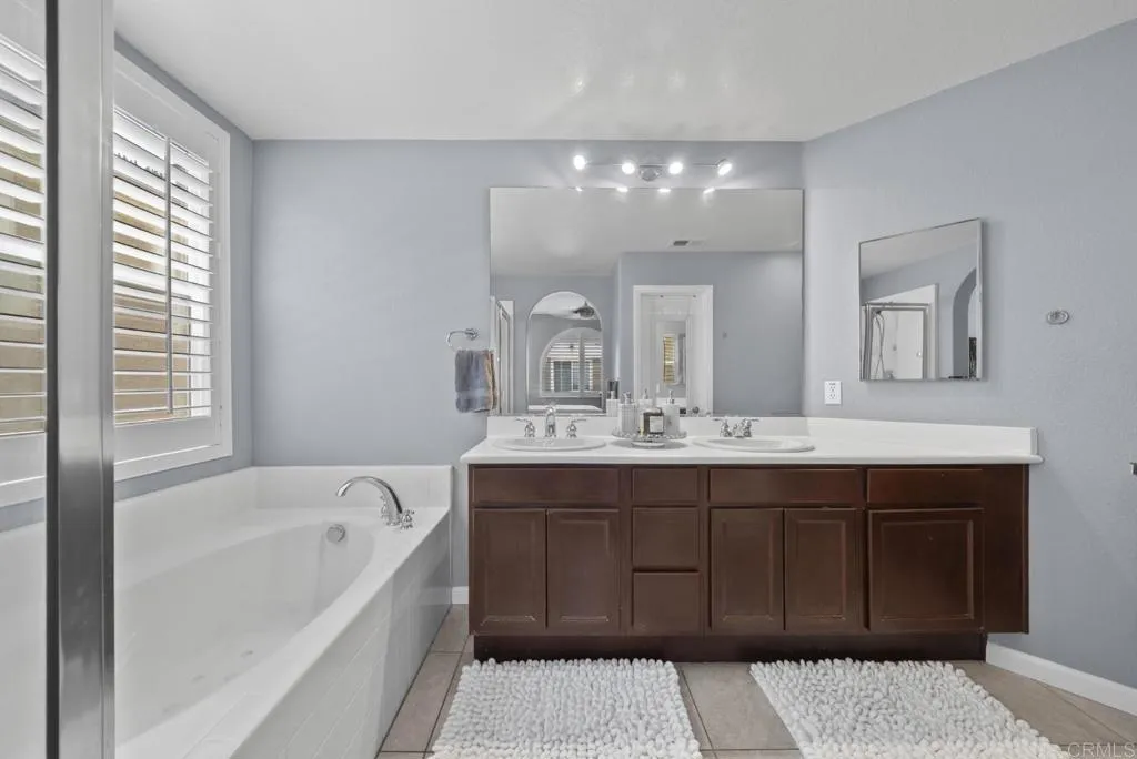 https://cdn.realtyfeed.com/cdn/127/306714430/15ccc1a34c6ac8b0424b23b1a25717e3.webp