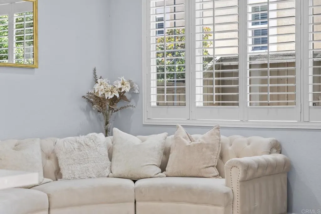 https://cdn.realtyfeed.com/cdn/127/306714430/92f49e0535c5644fc64193e0699407bf.webp