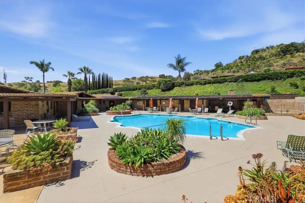 https://cdn.realtyfeed.com/cdn/127/306714504/83fc403593876806200dd9c9e958d039.webp