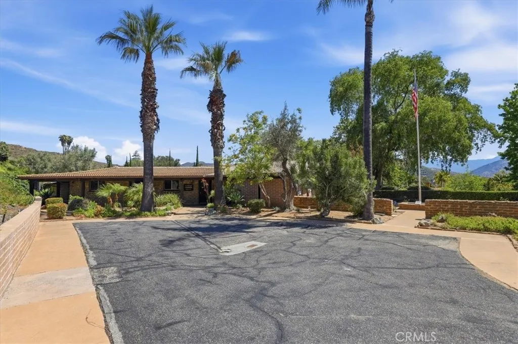 https://cdn.realtyfeed.com/cdn/127/306714504/a3e24dcb59e85e0c8a8e5416ee2606ed.webp