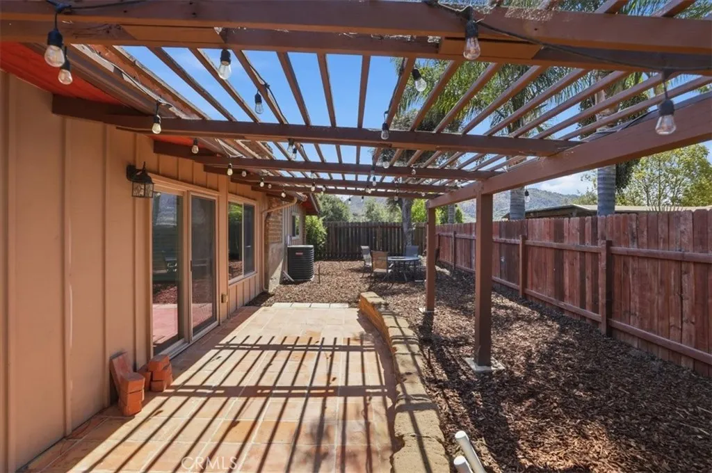 https://cdn.realtyfeed.com/cdn/127/306714504/c7d9a51c1e44a8545ae40ccb98339531.webp