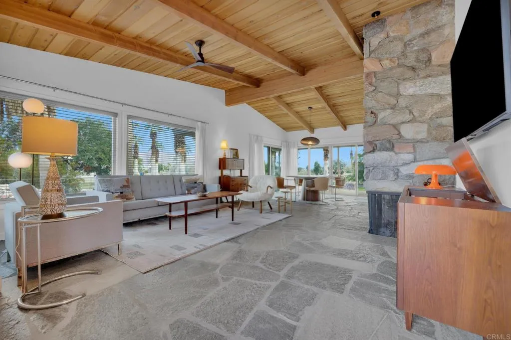 https://cdn.realtyfeed.com/cdn/127/306714510/0669e97aad762d39c5085b6472674f48.webp