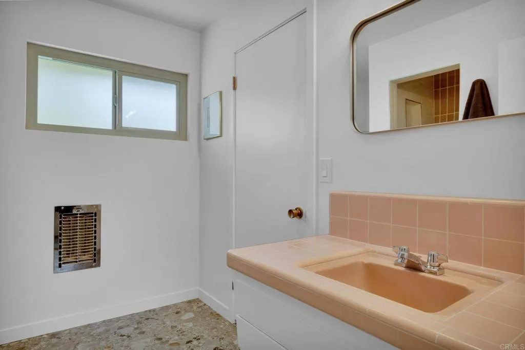 https://cdn.realtyfeed.com/cdn/127/306714510/9616f86a879a420e617e64f8197b10ea.webp
