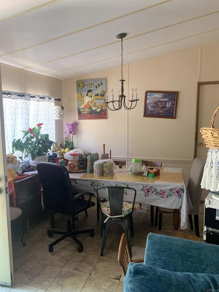 https://cdn.realtyfeed.com/cdn/127/306714515/ebbd0a0af88ad1f8e87d5332fef6e74c.webp