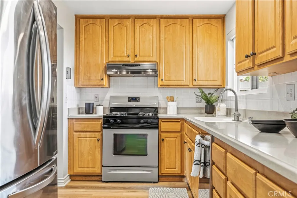 Photo #8: SW26101029 Listing: Photo #8