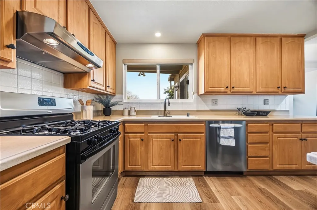 Photo #7: SW26101029 Listing: Photo #7