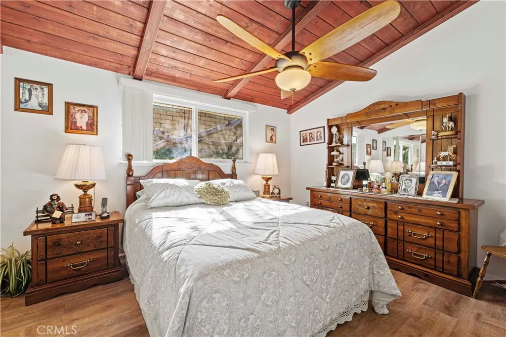 19120 Avenue Of The Oaks UNIT A, Newhall, CA, 91321