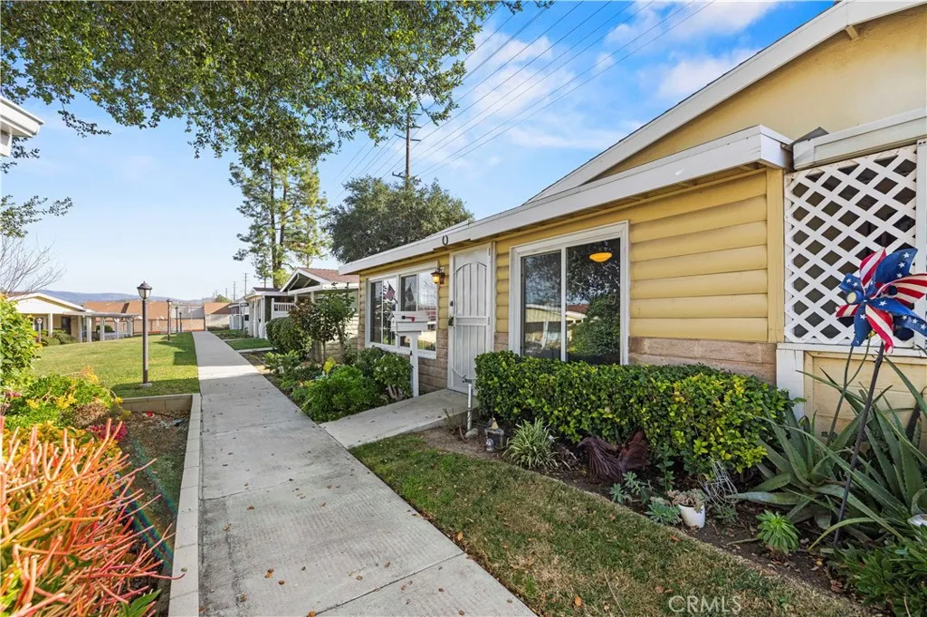 19120 Avenue Of The Oaks UNIT A, Newhall, CA, 91321