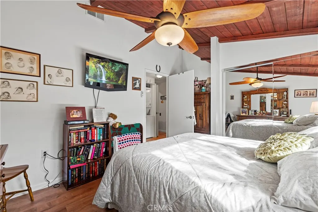 19120 Avenue Of The Oaks UNIT A, Newhall, CA, 91321