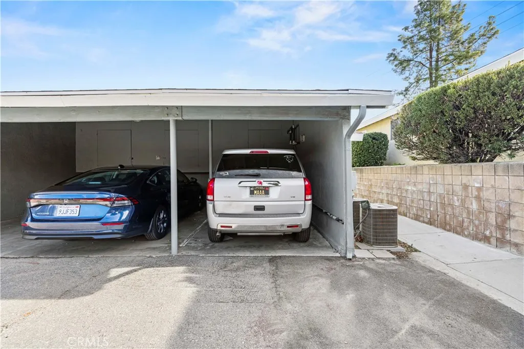 19120 Avenue Of The Oaks UNIT A, Newhall, CA, 91321