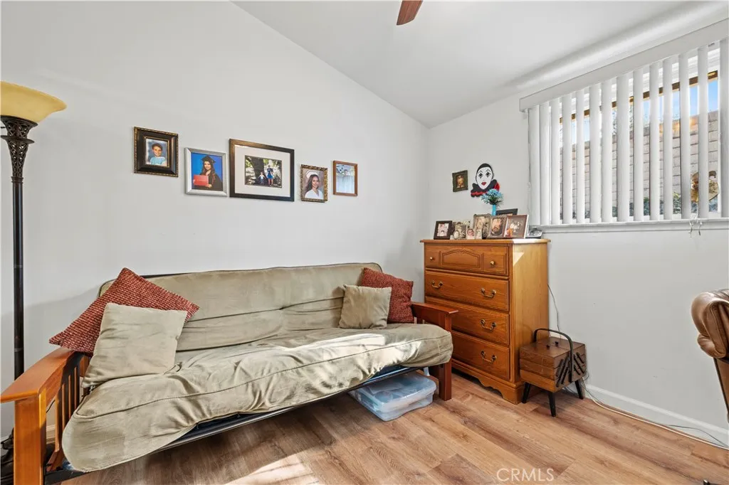 19120 Avenue Of The Oaks UNIT A, Newhall, CA, 91321