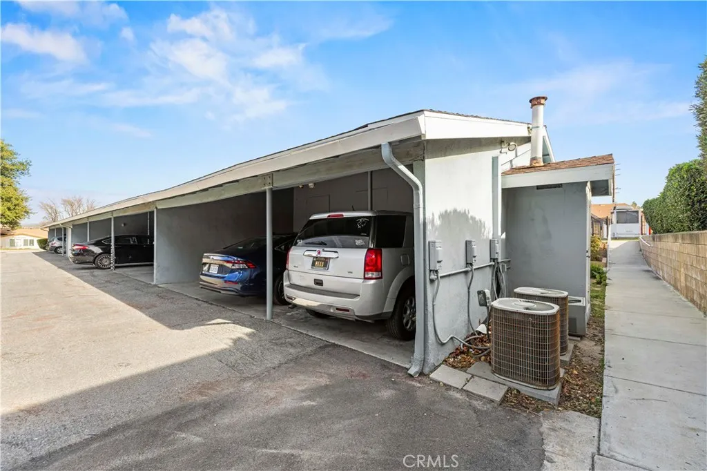 19120 Avenue Of The Oaks UNIT A, Newhall, CA, 91321