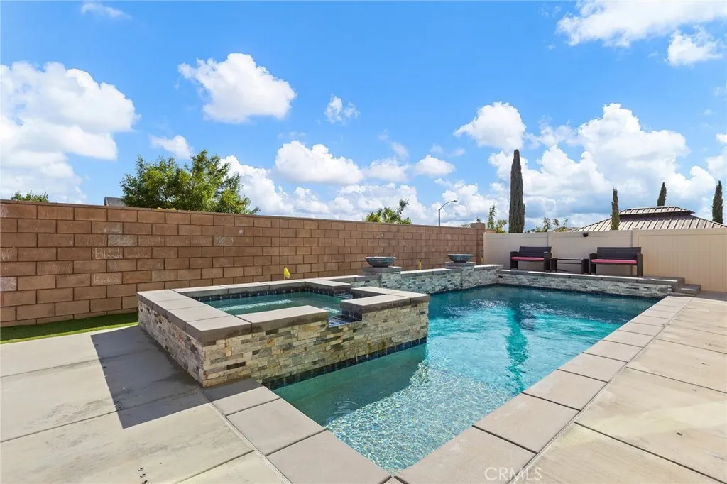 31409 Darlington Oak Drive, Winchester, CA 92596 - Photo 2 of 48, Winchester, CA