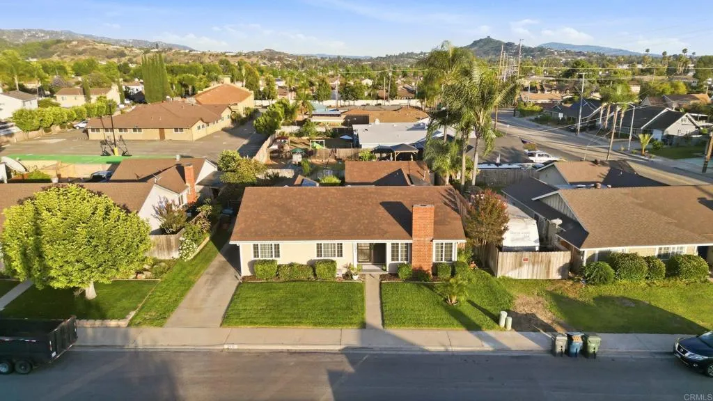 https://cdn.realtyfeed.com/cdn/127/306714577/323771ad5c60f0fa2e4537a453dd0e46.webp