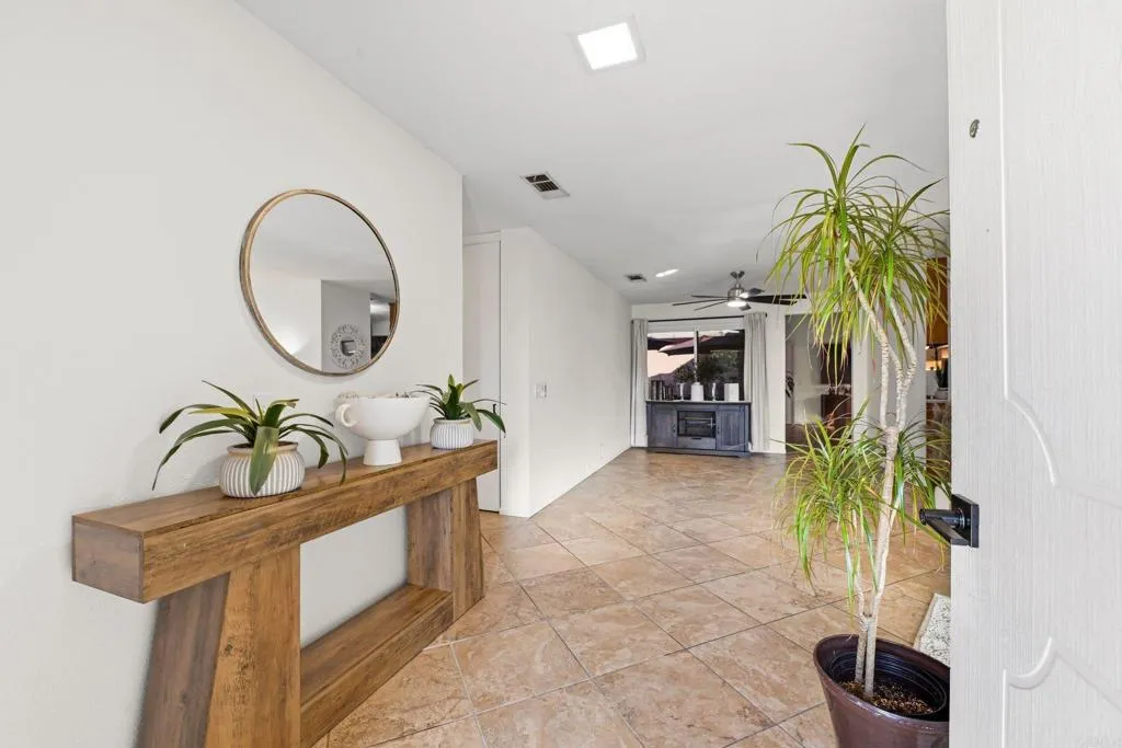https://cdn.realtyfeed.com/cdn/127/306714577/33f0460d3d5a934a6b147147b39c66c4.webp