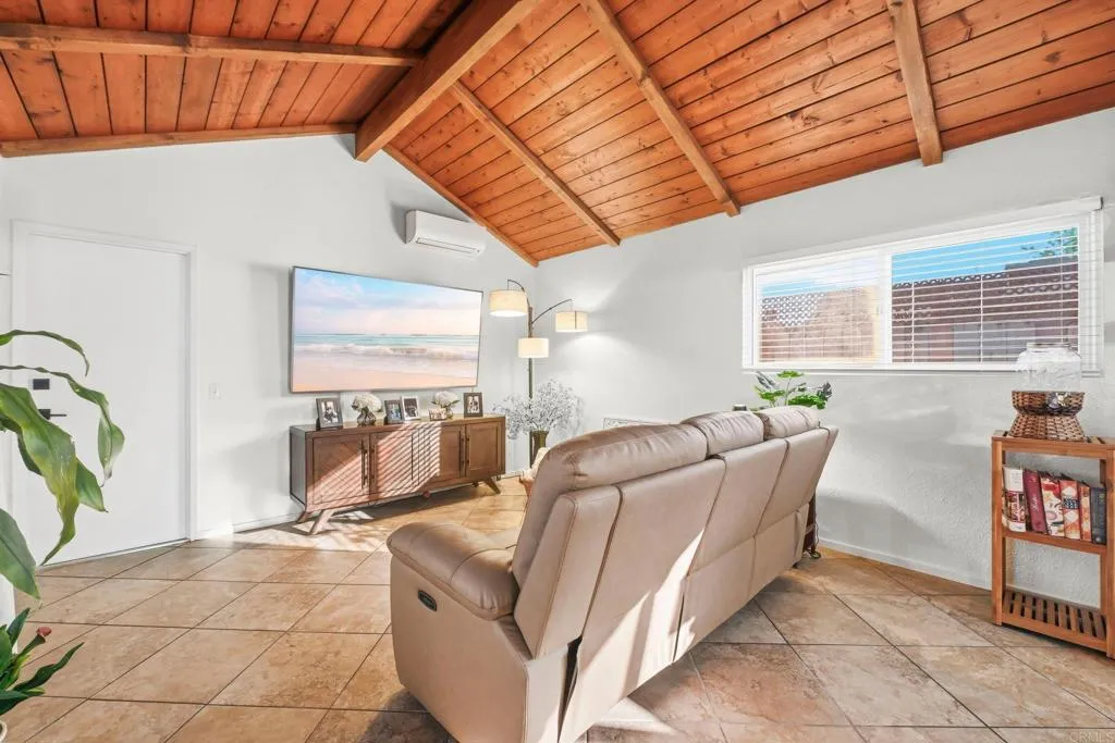 https://cdn.realtyfeed.com/cdn/127/306714577/4690fcebd29d837770a904fb876ed7b4.webp