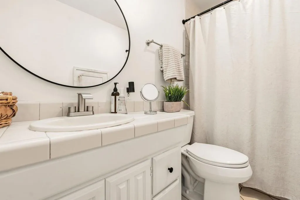 https://cdn.realtyfeed.com/cdn/127/306714577/937d77d47946d7ff72b82ede449eb8e9.webp
