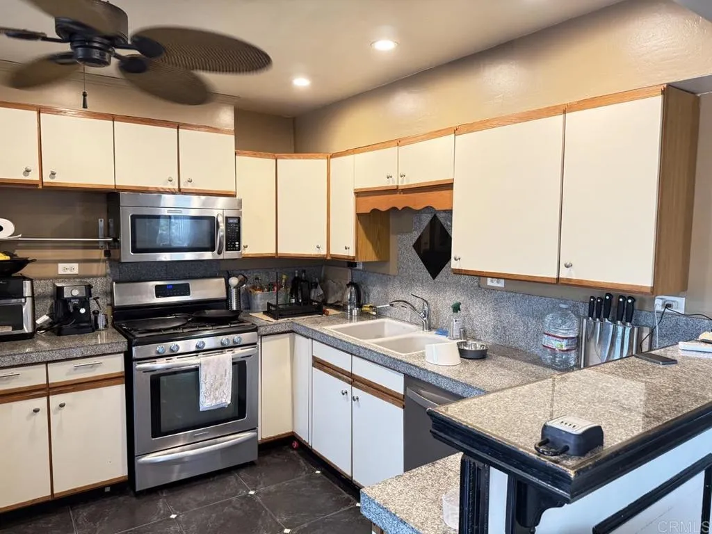 https://cdn.realtyfeed.com/cdn/127/306714588/1ae18b58b003a647118b6fb71f36cd70.webp